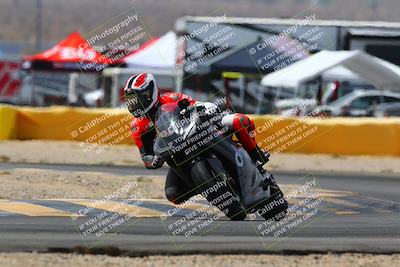 media/Apr-09-2022-SoCal Trackdays (Sat) [[c9e19a26ab]]/Turn 2 (1140am)/